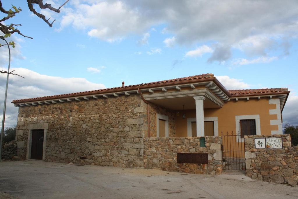 Apartamentos El Jardin Del Poeta Guijo de Granadilla 객실 사진