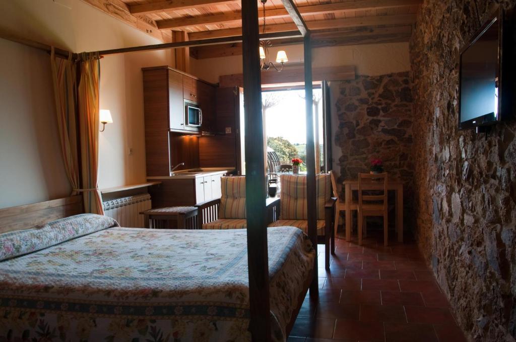 Apartamentos El Jardin Del Poeta Guijo de Granadilla 객실 사진
